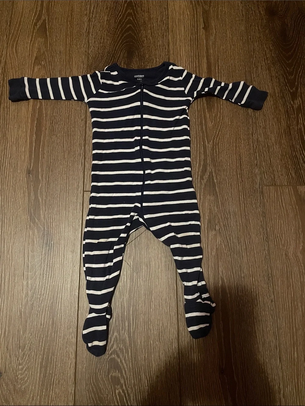 Gymboree baby boys onsie pajamas